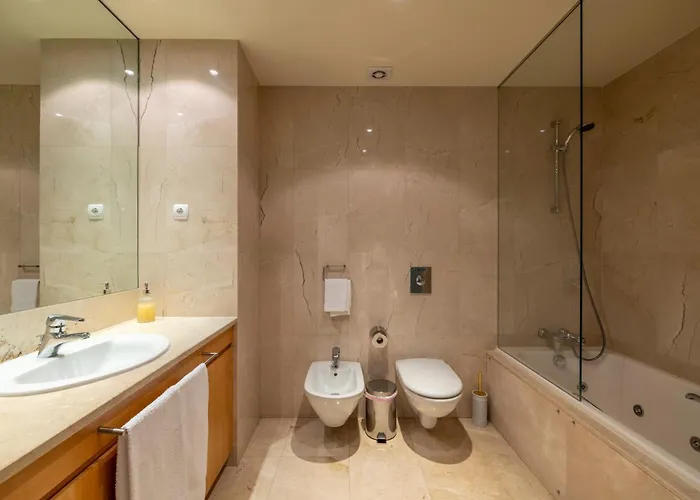 Panoramic View - 吉马良斯